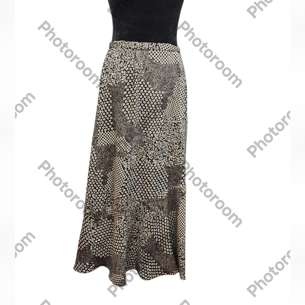 Sag Harbor Black and White Patterned Maxi Skirt